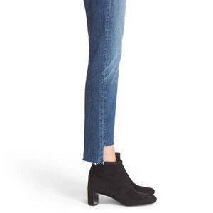 Frame Denim Le High Straight Carroll Distressed Staggered Raw Hem Jeans, Size 25